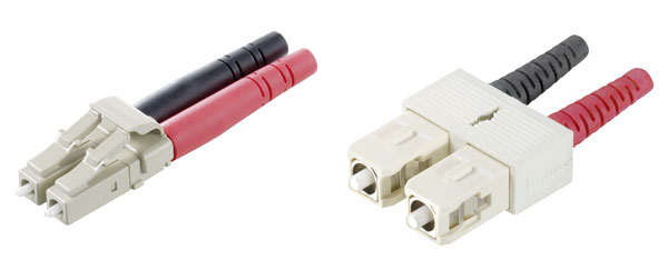 Ilustración 4 - Conectores de fibra óptica SC o LC