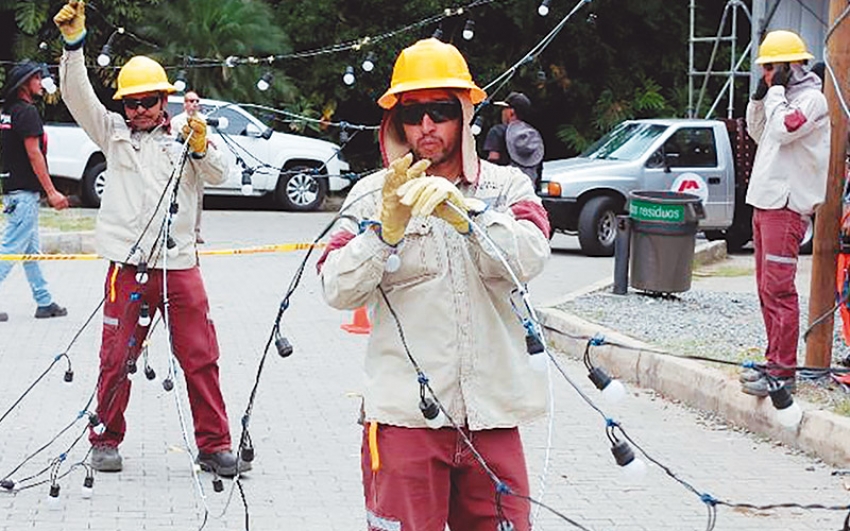 EPM comenzó el montaje de los Alumbrados Navideños