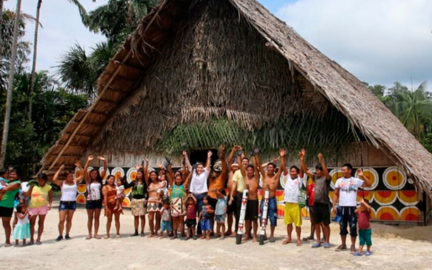 En Vaupes, Colombia, 3.400 personas tienen por primera vez energía en sus casas