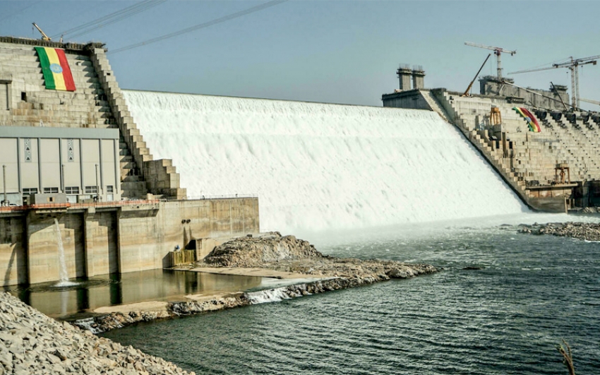 Etiopía comienza a producir electricidad en la "gran represa" del Nilo Azul