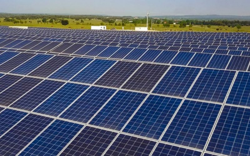 Chile inaugura parque solar con capacidad de 103 MW   