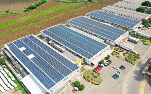 Compañía colombiana construye techo fotovoltaico en Honduras
