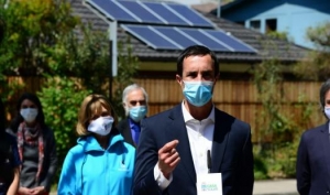 En Chile, Ministro de Energía lanza innovadora iniciativa para instalar sistemas solares en viviendas