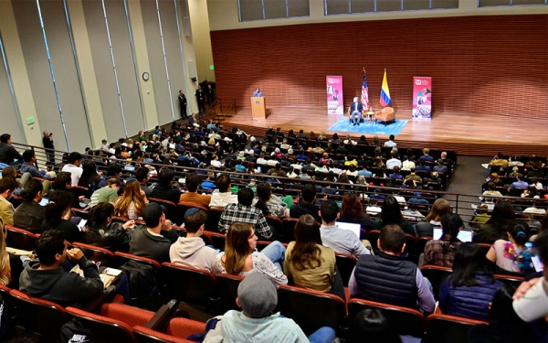 Conversatorio Universidad de Stanford. Foto: Cristian Garavito - Presidencia