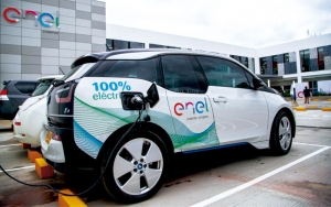 Punto de recarga para vehículos eléctricos de Enel-Codensa en Chía